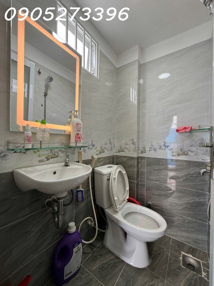 Mặt Tiền Phú Nhuận - Chỉ Hơn 3 Tỷ - Nhà 3 Lầu_ô Tô Đỗ Cửa - 2Pn - 3Wc Cực Ngon
