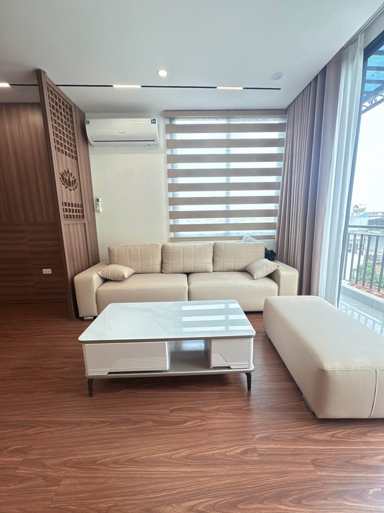 Bán Nhà Việt Hưng 7 Tầng Thang Máy- Ô Tô Tránh- Hơn 10 Tỷ