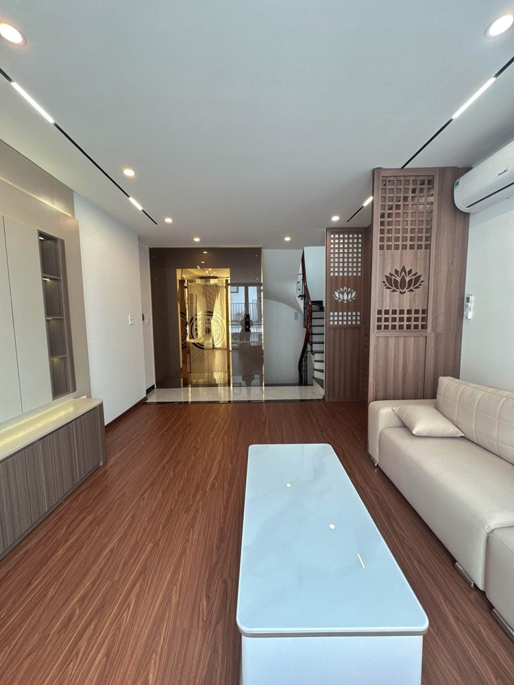 Bán Nhà Việt Hưng 7 Tầng Thang Máy- Ô Tô Tránh- Kinh Doanh-Hơn 10 Tỷ