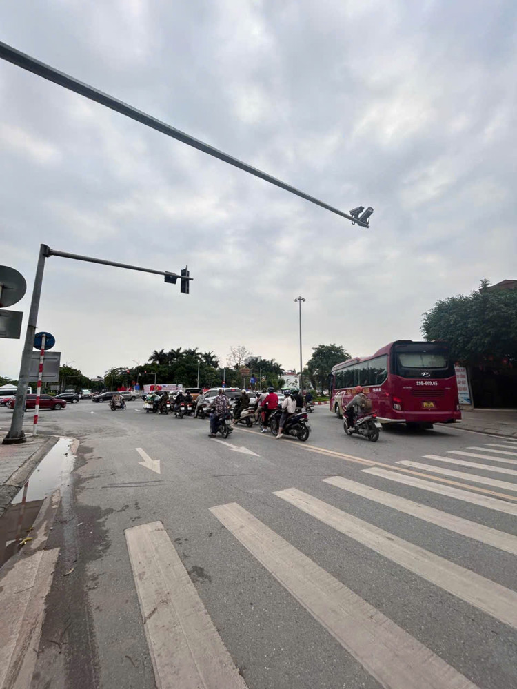 Chính Chủ Gửi Bán 42M² Đất Trung Tâm Thạch Bàn – Cổ Linh, Long Biên