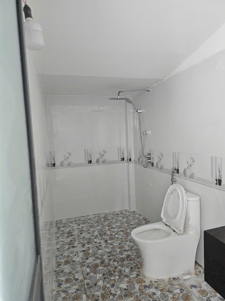 Bán Nhà 2 Tầng Mặt Tiền Kinh Doanh Sầm Uất Bậc Nhất Dĩ An,Ngang 10M