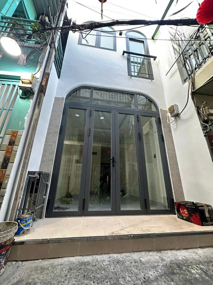 Bán Nhà Đường Trung Tâm Q4 Cạnh Q1 Ngang 3.1 X10 Đúc 3 Tấm Có 4Đ