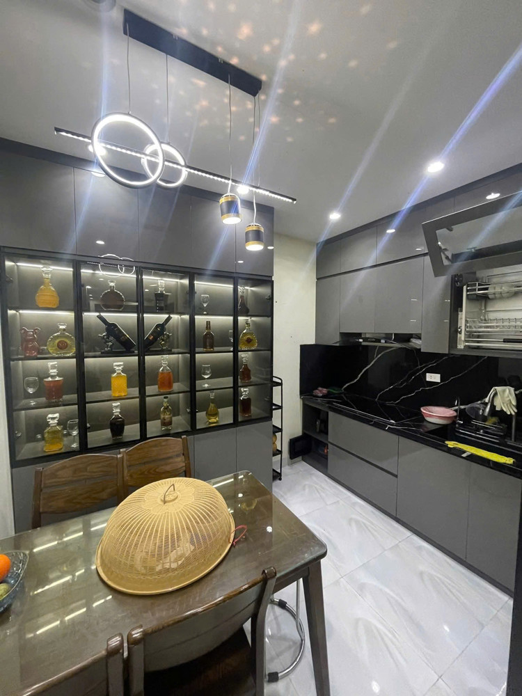 Hiếm Ngọc Thụy – Ô Tô Vào Nhà – 38M2 5T – Full Nội Thất – Trung Tâm – 9.3 Tỷ