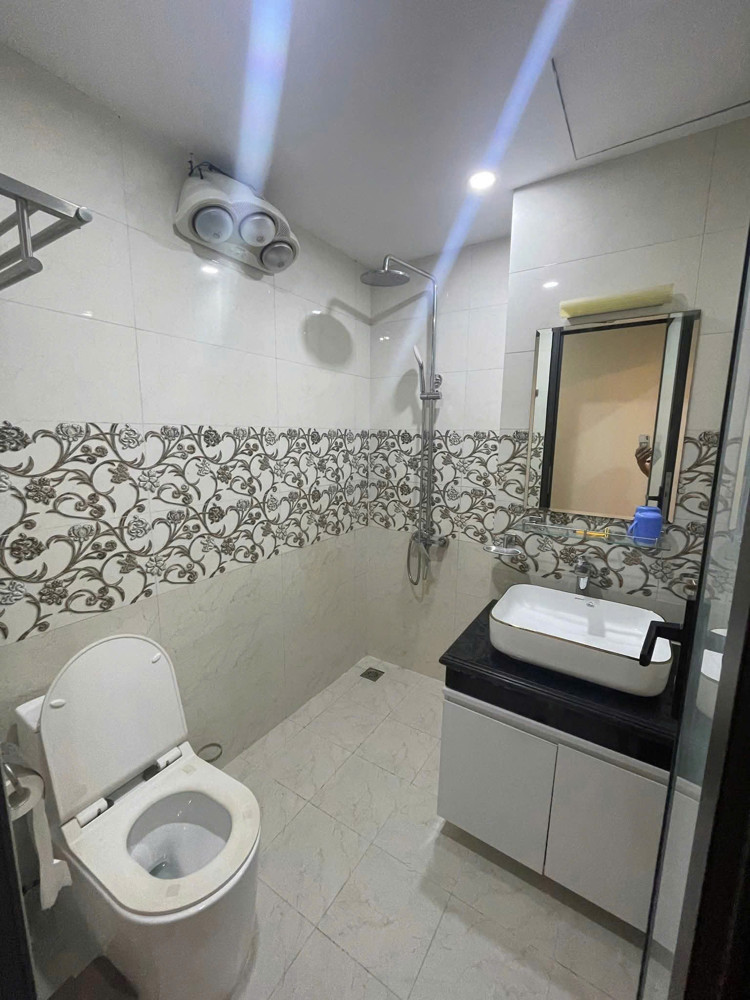 Hiếm Ngọc Thụy – Ô Tô Vào Nhà – 38M2 5T – Full Nội Thất – Trung Tâm – 9.3 Tỷ