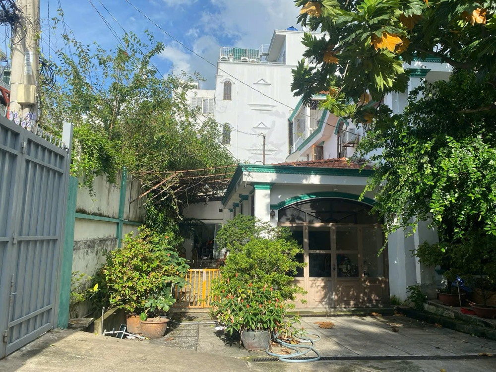 Biệt Thự Sân Vườn 1000M² – Đông Hưng Thuận Q12 – Có Hồ Bơi, Cây Xanh