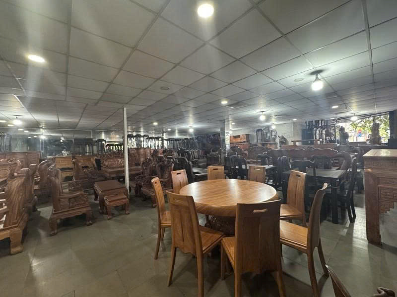 Bán Nhà Mặt Tiền Hà Huy Giáp - Gần Quốc Lộ 1A, 12X37m, Cấp 4 - Tiện Xây, Chỉ 19 Tỷ (Tl)