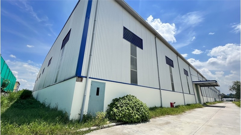 Xt101 Cho Thuê Nhà Xưởng Liền Kề, Khung Thép Chắc Chắn, Chiều Cao Tổng 17M. Sx Cnc