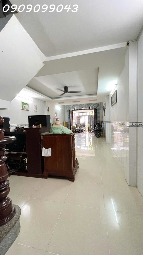 Nhà Bán Nguyễn Văn Quá – Dt Lớn Hiếm –5.4 X 20.5M - Giá Tốt