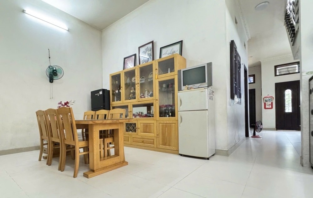 H2243 - Biệt Thự Góc 2 Mặt Tiền