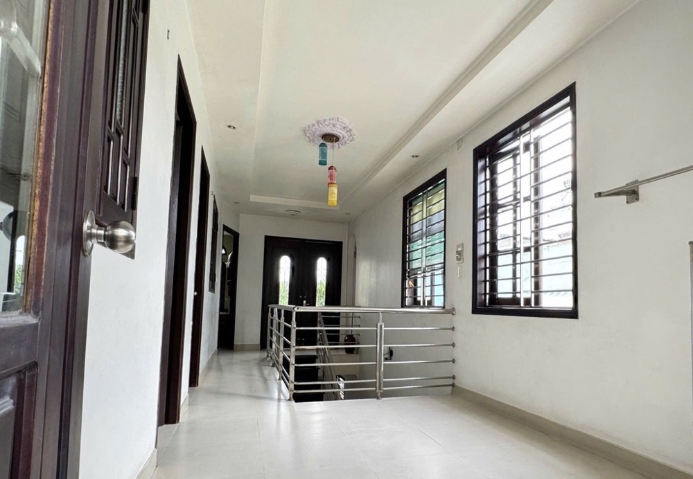 H2243 - Biệt Thự Góc 2 Mặt Tiền