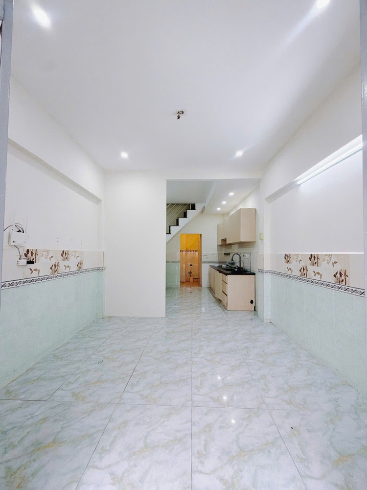 Kdc Hiện Hữu – Ko Qh – Trung Tâm Q4 – 2 Tầng Btct