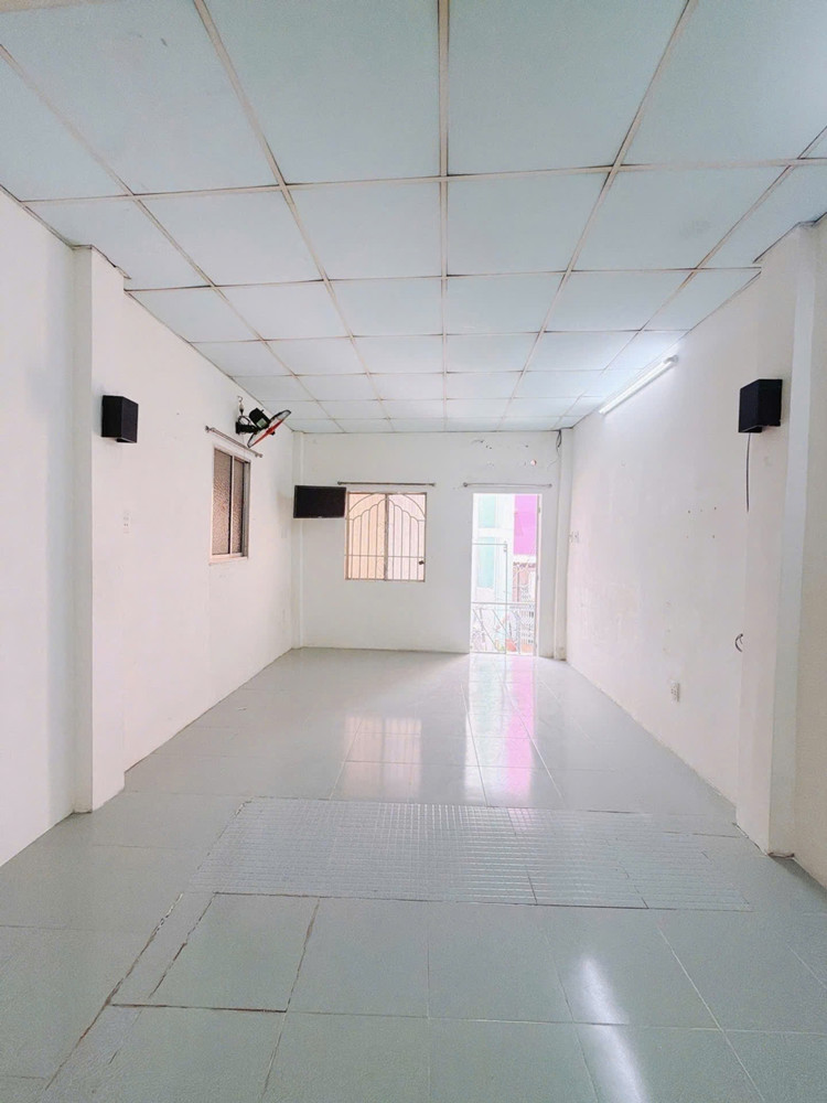 Kdc Hiện Hữu – Ko Qh – Trung Tâm Q4 – 2 Tầng Btct