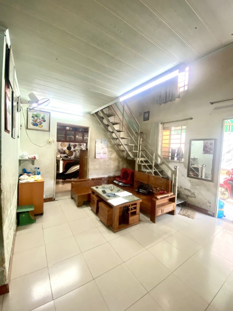 Bán Nhà Đường Nguyễn Thị Định, Phường Cát Lái, Q2, Tp Hcm. Dt 105M2, Cấp 4. Giá 7 Tỷ. Lh: 0933125879