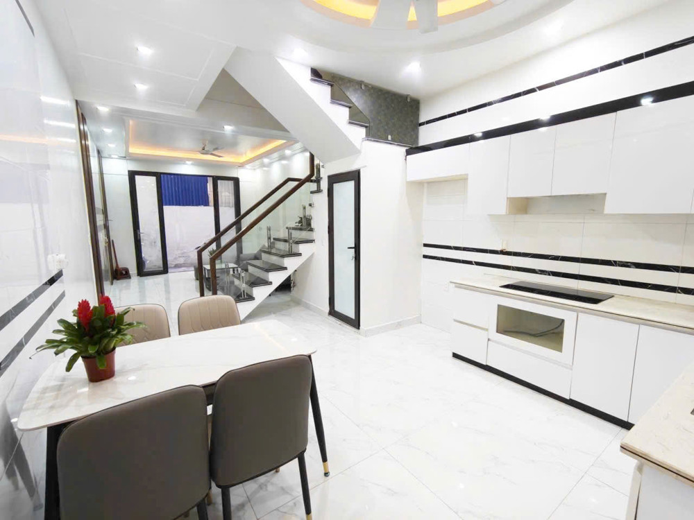 Bán Nhà 4 Tầng Ngõ 358 Đà Nẵng – Ngô Quyền – Full Nội Thất – Giá 2,95 Tỷ