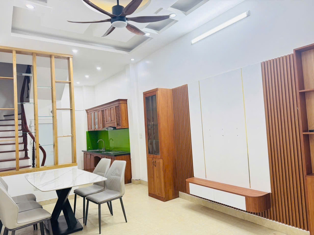 Bán Nhà Đẹp Ngõ 68 Phố Cầu Giấy - Nhà Mới 6 Tầng - Gía 11,7 Tỷ