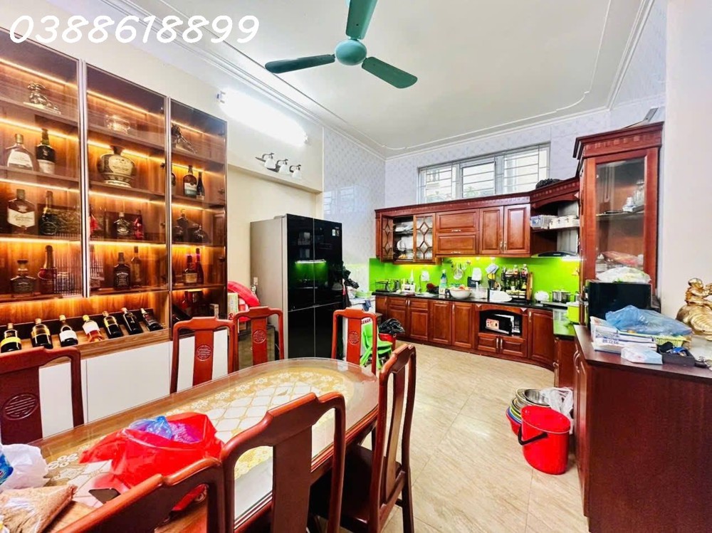 Bán Nhà Lạc Long Quân - Tây Hồ, 100M2, Mt 7.9M, Lô Góc, Ô Tô, 3 Bước Ra Hồ Tây