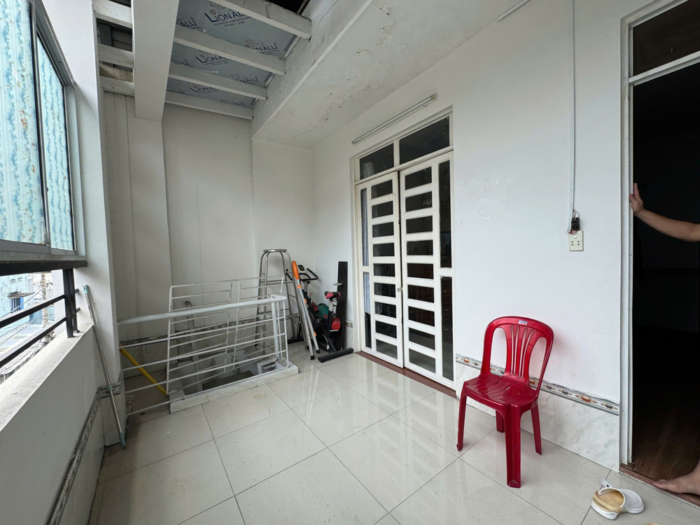 Bán Nhà Đẹp Chỉ 1 Thùng Sơn 5X14- 11 Tỷ 5-Quận 7