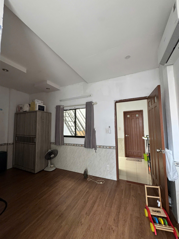Bán Nhà Đẹp Chỉ 1 Thùng Sơn 5X14- 11 Tỷ 5-Quận 7