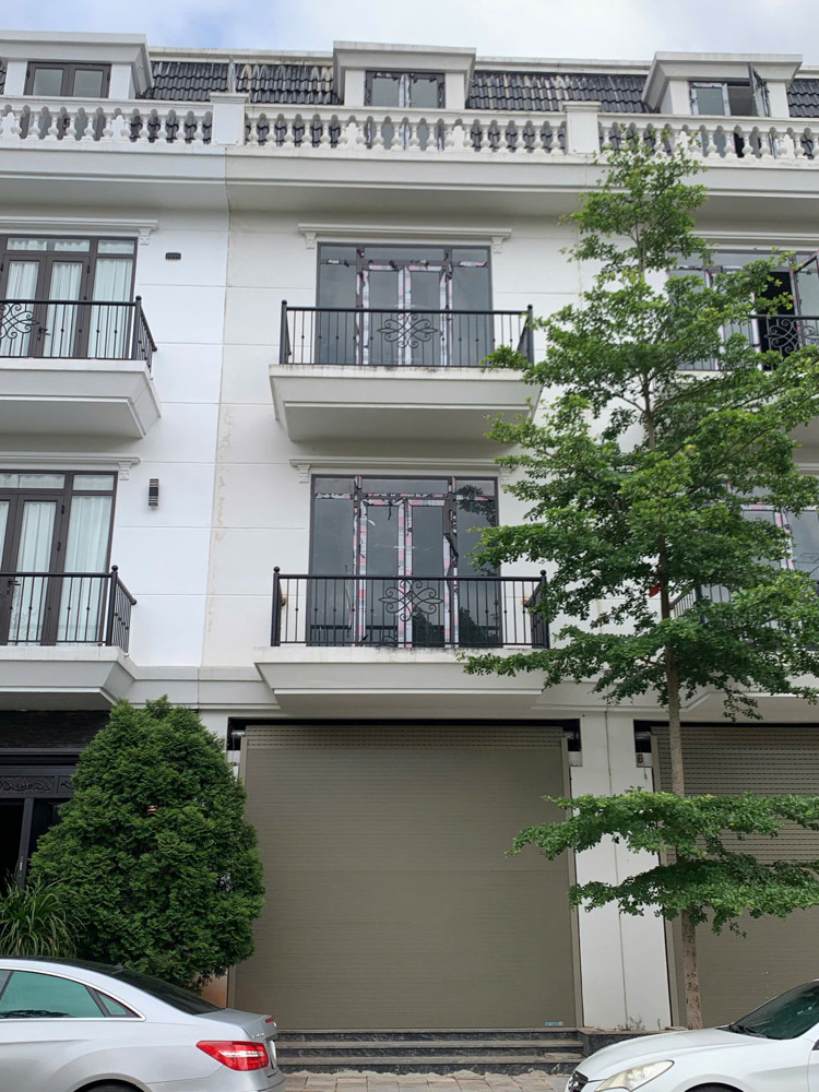 Cần Bán Căn Lk Viiew Công Viên 3 Tầng 1 Tum 85.5M2 X4.5 Tỷ Khu Đô Thị An Phú- Sơn La