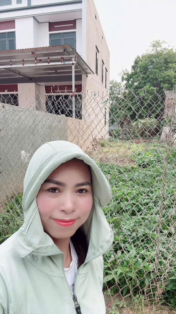 Quý Nhà Đầu Tư Nhanh Tay Nhắc Máy Để Châp Lấy Cơ Hội, Vị Trí Khu Đông Dân Cư Toàn Nhà Giầu -Dt