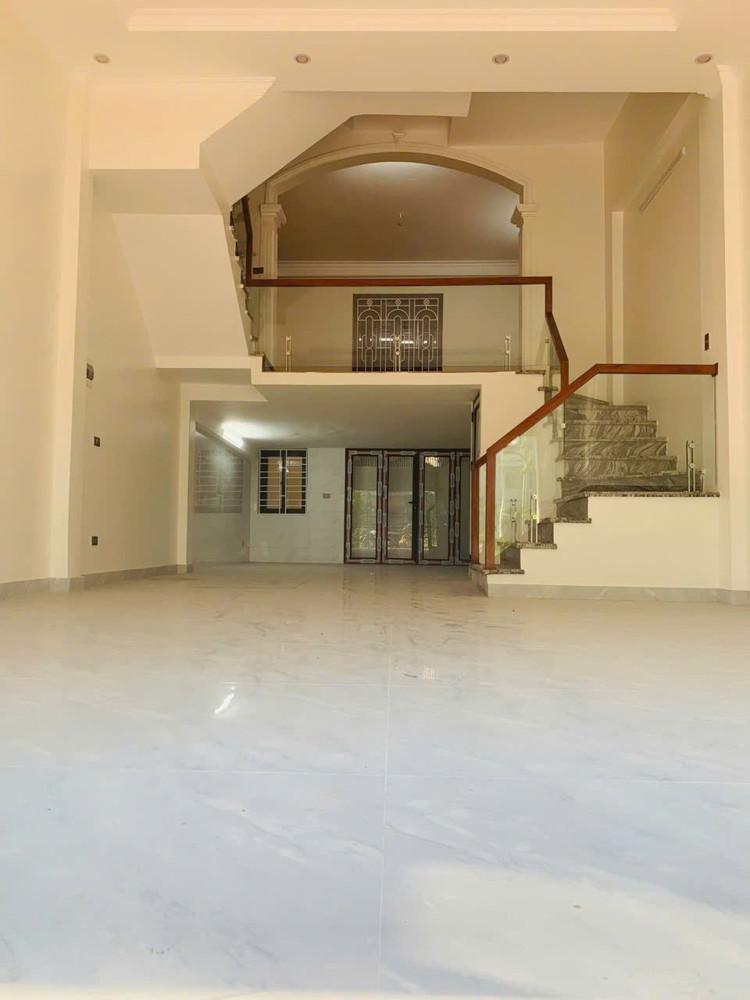 Bán Nhà Phân Lô X2b Yên Sở,Vị Trí Trung Tâm, View Công Viên, 2 Mặt Ngõ, Hạ Tầng Phat Triển, 65M²,