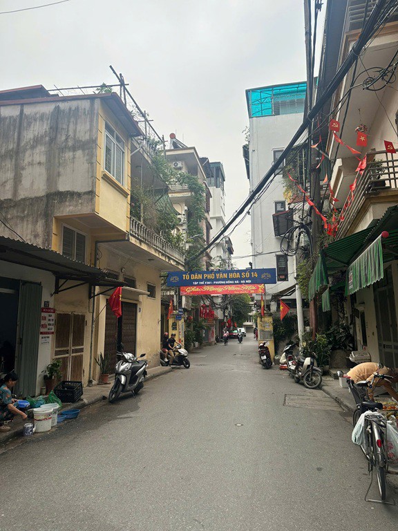 Chính Chủ Cần Bán Nhà 3 Tầng Vị Trí Đẹp Tại Ngõ 32 An Dương Tây Hồ, Tp Hà Nội