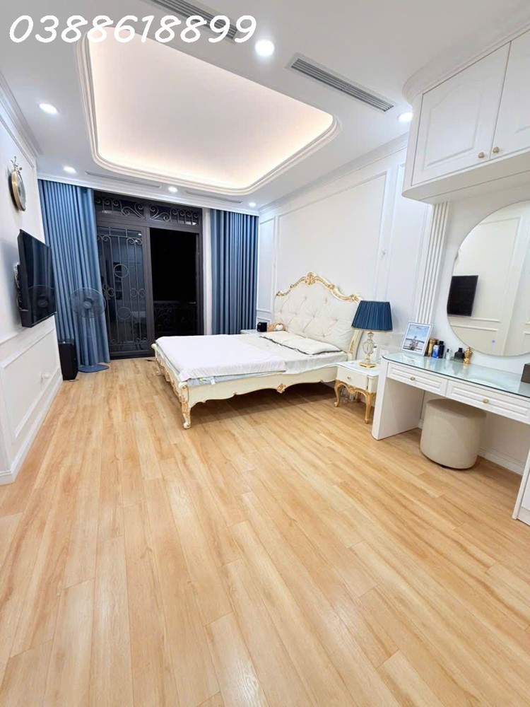 Biệt Thự Đơn Lập Hàm Nghi - Mỹ Đình 1 - Nội Thất Dát Vàng - Vỉa Hè Ô Tô Tránh