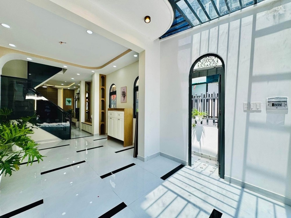 [L2246] Siêu Phẩm Lô Góc - View Đỉnh Chóp