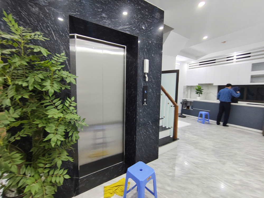 Khâm Thiên – Nhà Đẹp Thang Máy – Ở Ngay – Chỉ 11.5 Tỷ