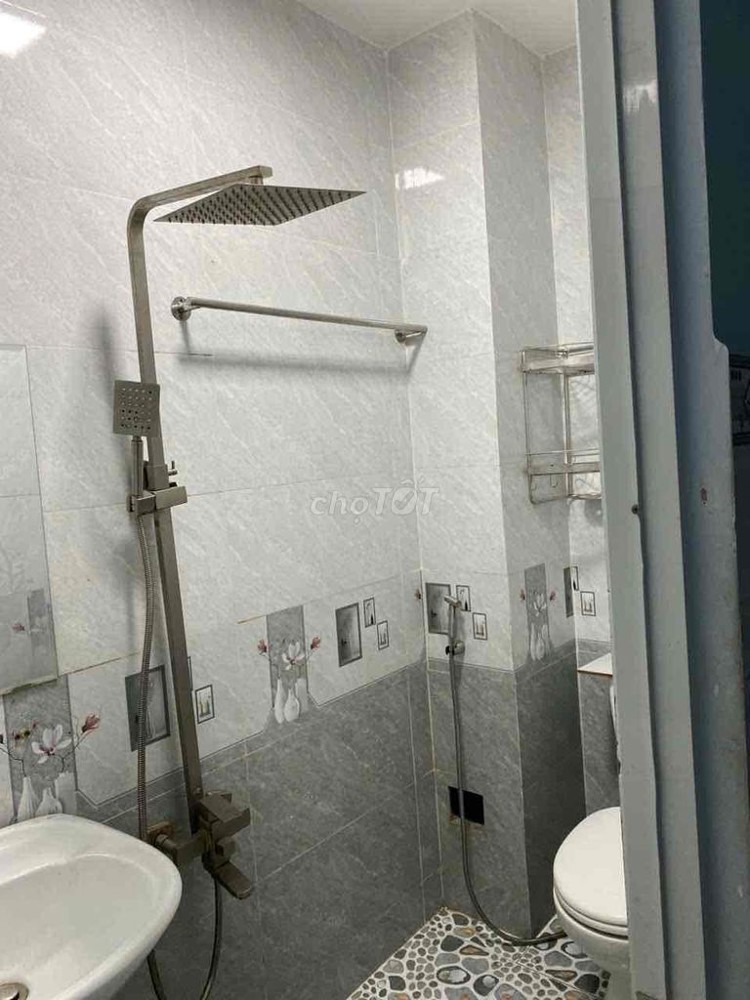 Cho Thuê Nhà Nguyên Căn Mặt Tiền Đường Lớn Tại Thủ Dầu Một – Vị Trí Đẹp, Phù Hợp Ở Kết Hợp Kinh