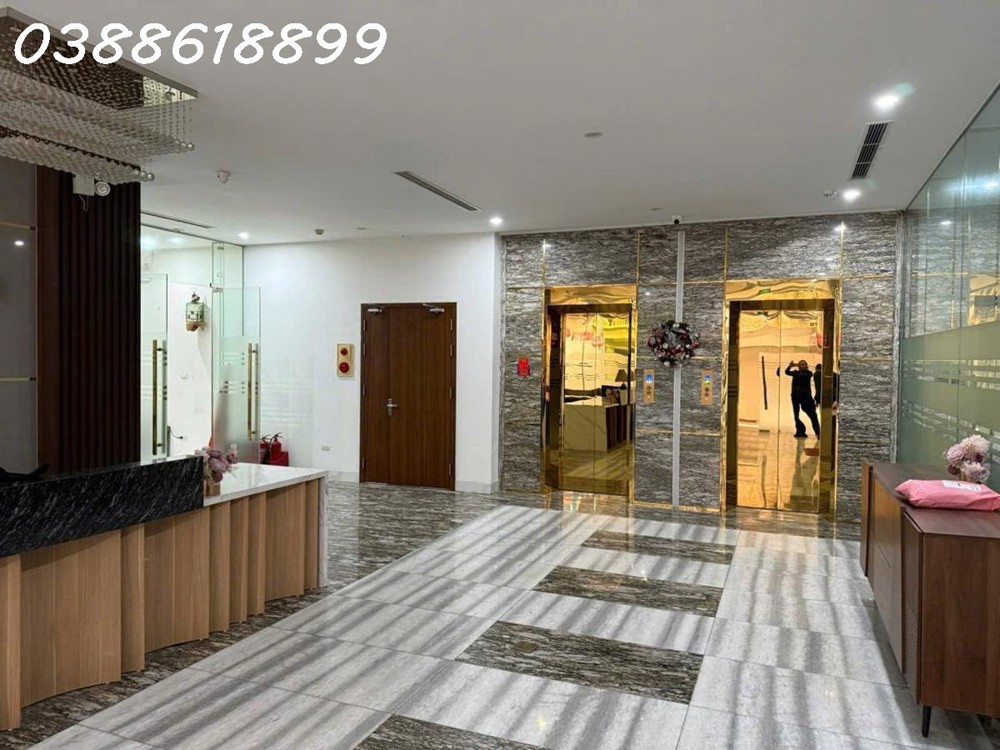 Tòa Văn Phòng Trích Sài - Tây Hồ - 8 Tầng (1 Hầm) - 2 Thang Máy - Doanh Thu 2.5 Tỷ/năm