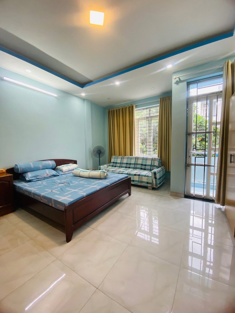 H2249 Mặt Tiền 5M - Giá Ngỡ Ngàng!