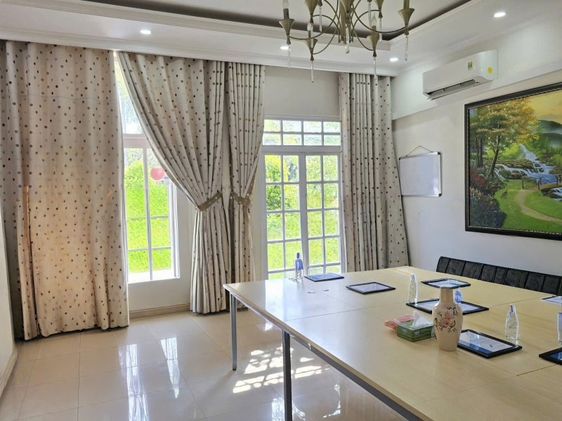 Bán Nhà Đường 357, Phước Long B, Q9, Thủ Đức, Tp Hcm. Dt 1002M2,, 3 Tầng, Sổ Hồng. Giá 14.9 Tỷ