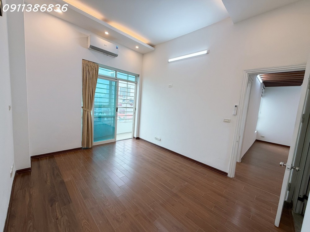 Hot Tòa D11 Trần Thái Tông 83M 2Pn Vị Trí Đắc Địa, Nhỉnh 8 Tỷ Vip Cầu Giấy