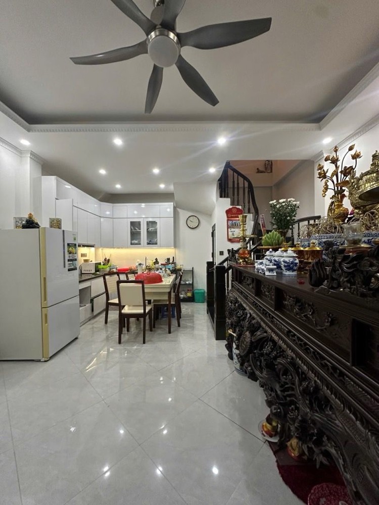 Hàng Nhỏ - Xây 5 Tầng Mới - Ở Luôn - Sổ Vuông Vắn - Trung Tâm Cầu Giấy