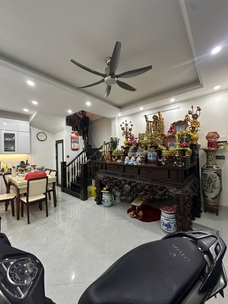 Hàng Nhỏ - Xây 5 Tầng Mới - Ở Luôn - Sổ Vuông Vắn - Trung Tâm Cầu Giấy