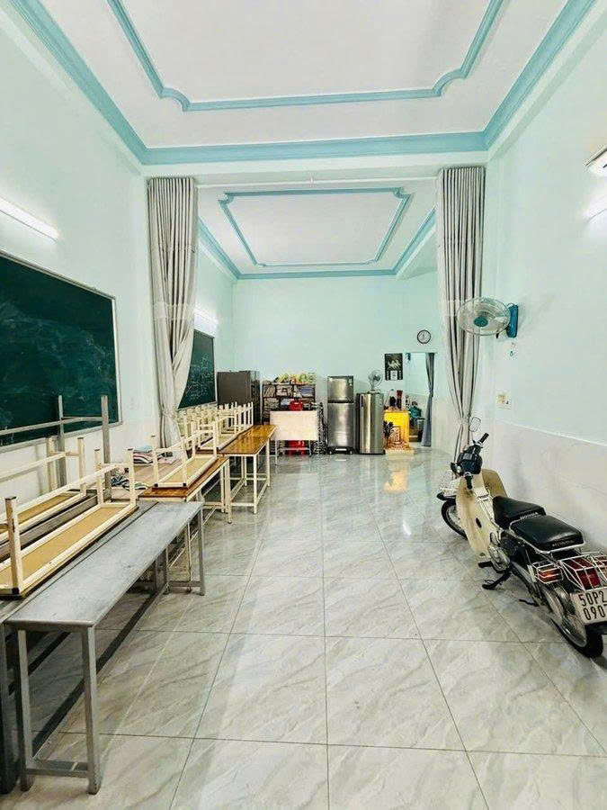 Cơ Hội Chỉ Đến Một Lần, Nhà Đẹp Như Mơ, Pháp Lý Sạch Tinh - Sổ 2025 Công Chứng Ngay ! Mtkd Xe
