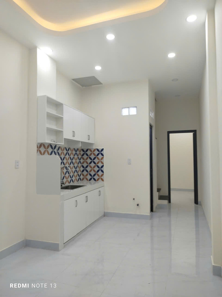 Bán Nhà Đường Trung Tâm Q4 Cạnh Q1 Ngang 3.1 X10 Đúc 3 Tấm Có 4Đ