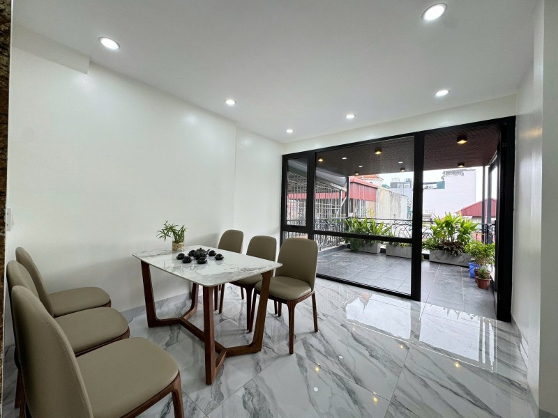 Bán Nhà 5 Tầng-Thang Máy Phố Nguyễn Sơn-Long Biên 60M2 X13.8 Tỷ