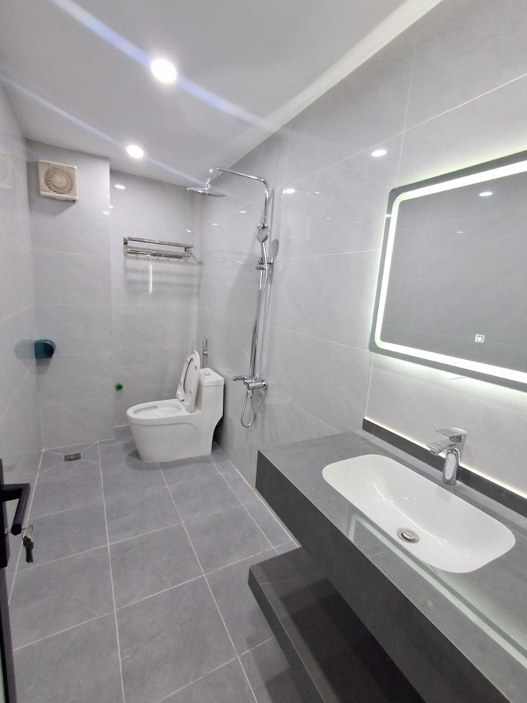 Nhà Đẹp Ngõ Ô Tô Thông Phố Vũ Xuân Thiều-Long Biên 55 M2 4 Tầng X 9.5 Tỷ