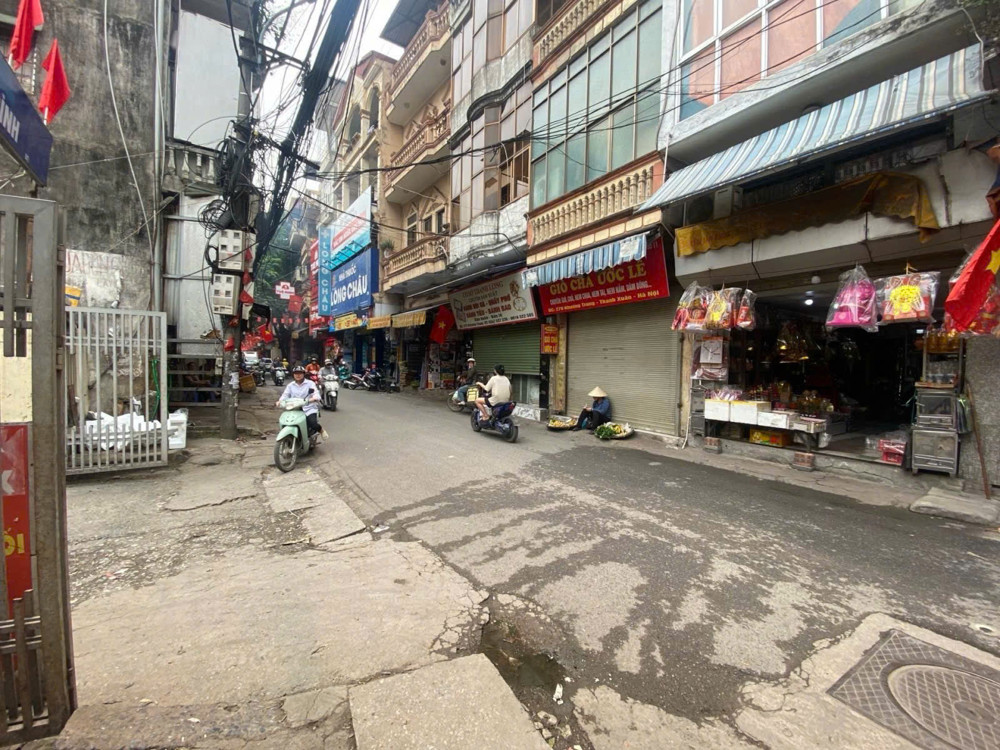 Cần Bán Nhà Mặt Phố Khương Trung – 40M² – 2 Thoáng – Kd Đỉnh