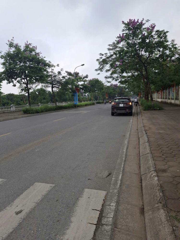 Long Biên Giờ Toàn Đất 1X Tỷ/m2…mà Vẫn Còn Lô 68M² Ô Tô Vào Đất Chỉ Nhỉnh 8,X Tỷ?
