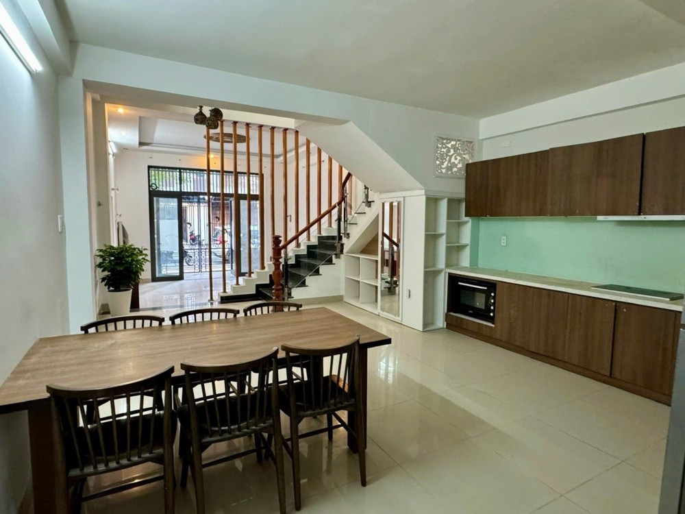 Mặt Tiền Vũ Đình Long 75M2, Gần Biển Sơn Trà, Sát Chợ Hải Sản, Giá Chỉ 10.X Tỷ