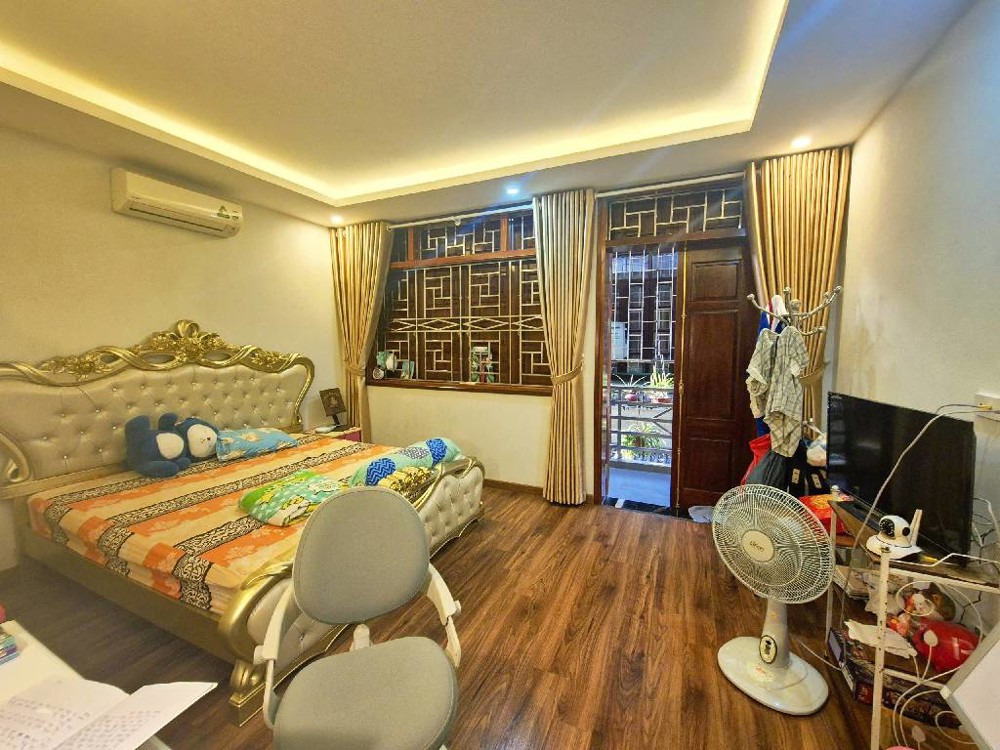 Bán Nhà Bạch Mai - Phố Huế Lô Góc 3 Thoáng Ô Tô Đỗ , 60M 4 Ngủ Chỉ Nhỉnh 12 Tỷ