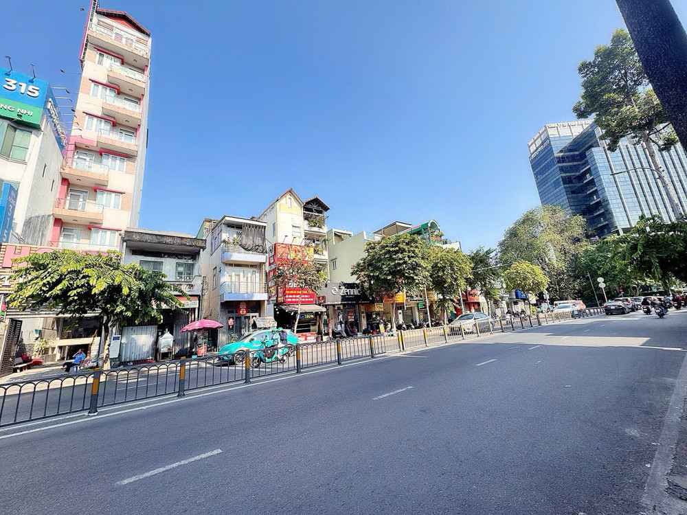 Siêu Phẩm Khan Hiếm- Bán Tòa Nhà 10 Tầng Kinh Doanh Hotel- Mặt Tiền Đinh Tiên Hoàng, Quận 1- Khai