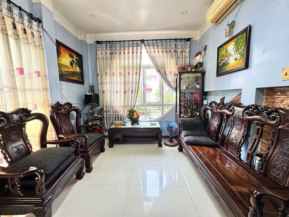 Chính Chủ Cần Bán Nhà 5 Tầng Căn Góc 2 Mặt Tiền Hxh Đ.mai Thị Lựu, Quận 1- 40M2- Chỉ 10,5T- Chỉ 10M