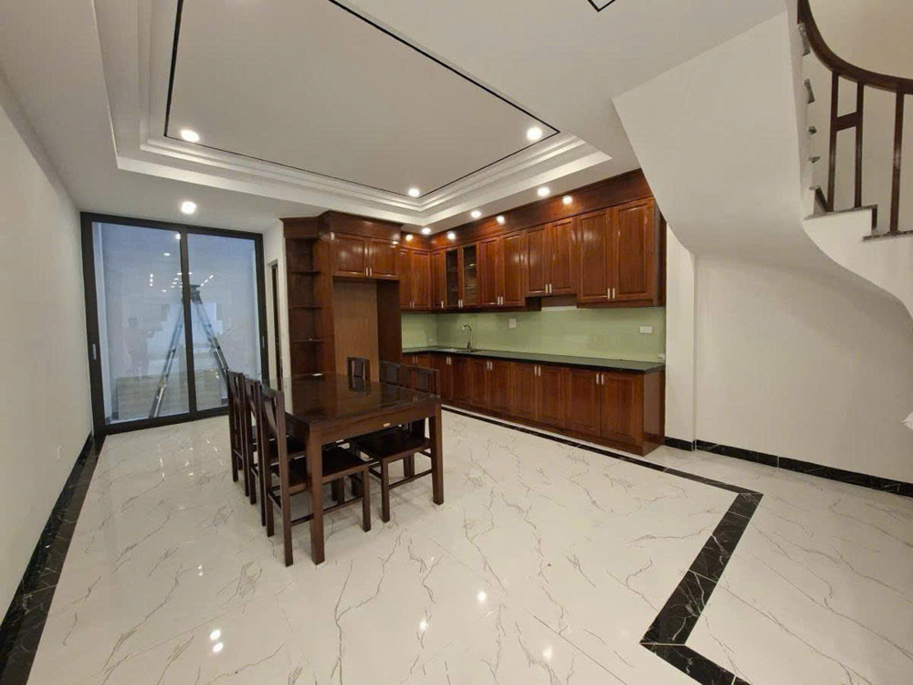 Bán Nhà Ngọc Lâm 80M 6 Tầng Mt4.8m Thang Máy Gara Ô Tô Kinh Doanh Hơn 20 Tỷ