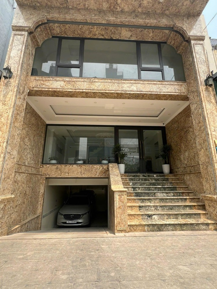 Bán Tòa Nhà Làm Trụ Sở Cty 7,5 Tầng, Mới Xd (Có Hầm, 5 Tầng Office, 2 Tầng Để Ở) Tại Hà Đông