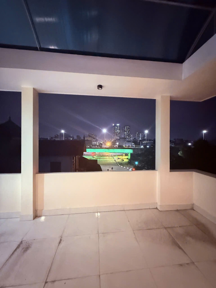 Siêu Phẩm Dân Xây - View Vành Đai - Kinh Doanh Đỉnh - 50M2 -Mặt Tiền 4M2 -Giá 19 Tỷ