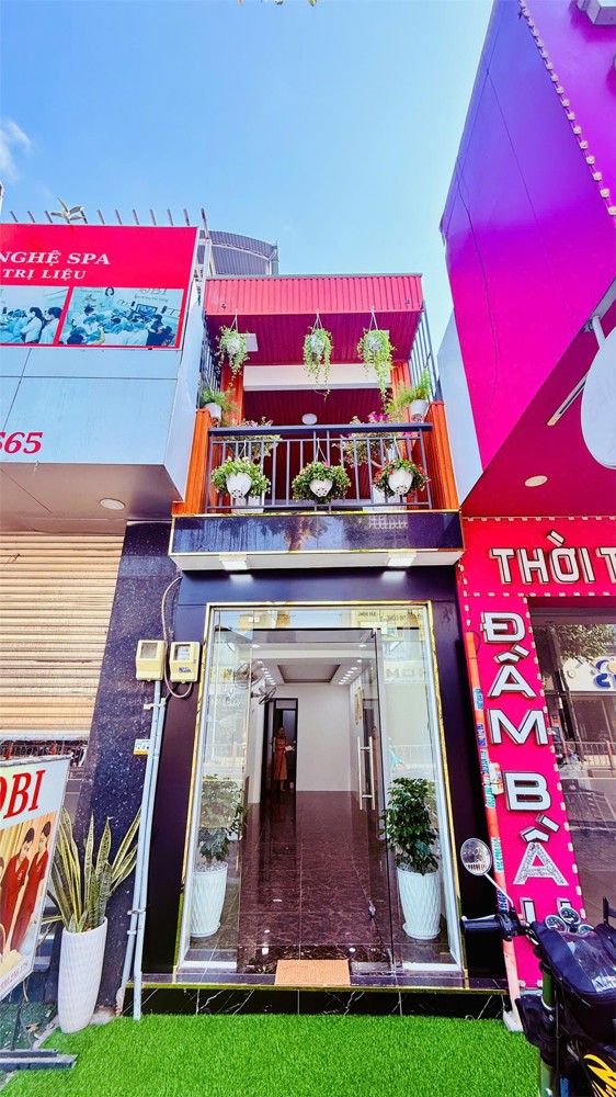 Nhà Mặt Tiền Quang Trung – Kinh Doanh Đỉnh – Ngay Tân Sơn Mercedes